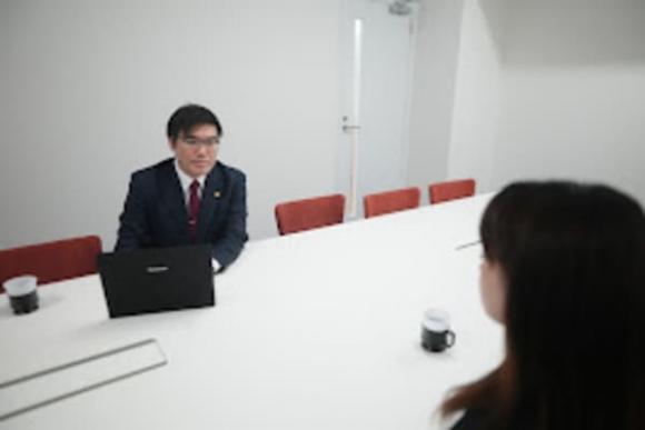 リージャイズ行政書士事務所